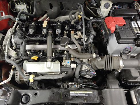 Used 2021 Nissan Kicks SV image 30