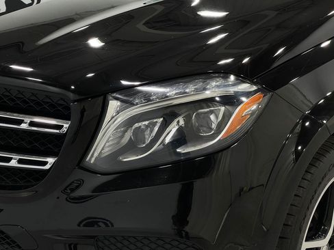 Used 2017 Mercedes-Benz GLS 550 4MATIC image 37