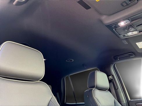 Certified 2025 Chevrolet Tahoe Premier image 17