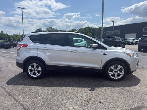 Used 2014 Ford Escape SE w/ Equipment Group 201A FWD image 4