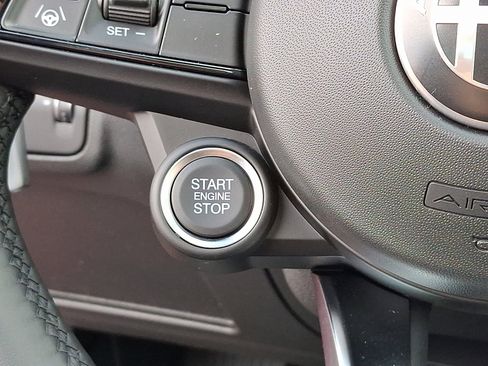 New 2025 Alfa Romeo Giulia AWD w/ Driving Assist Package image 21