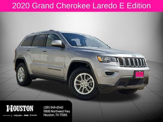 Used 2020 Jeep Grand Cherokee Laredo video 1
