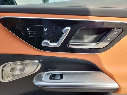 New 2026 Mercedes-Benz GLC 300 4MATIC image 12