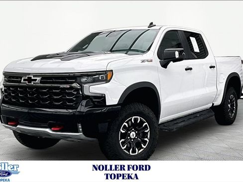 Used 2022 Chevrolet Silverado 1500 ZR2 w/ Technology Package AWD/4WD image 1