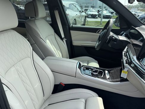Used 2026 BMW X5 M60i w/ Executive Package AWD/4WD image 31