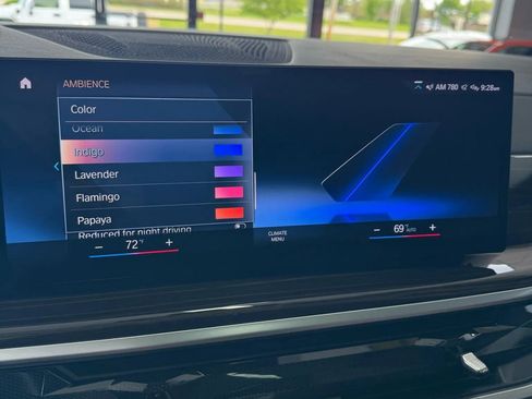 Used 2023 BMW X7 xDrive40i w/ Premium Package image 51