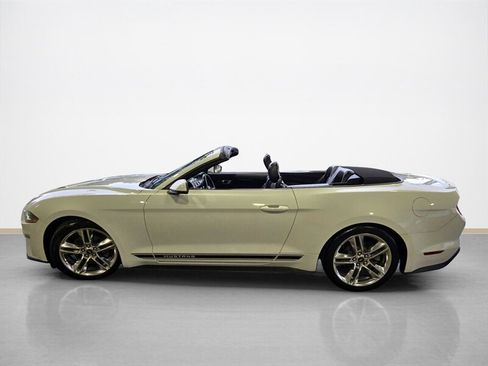 Used 2020 Ford Mustang Premium w/ Equipment Group 201A RWD image 7
