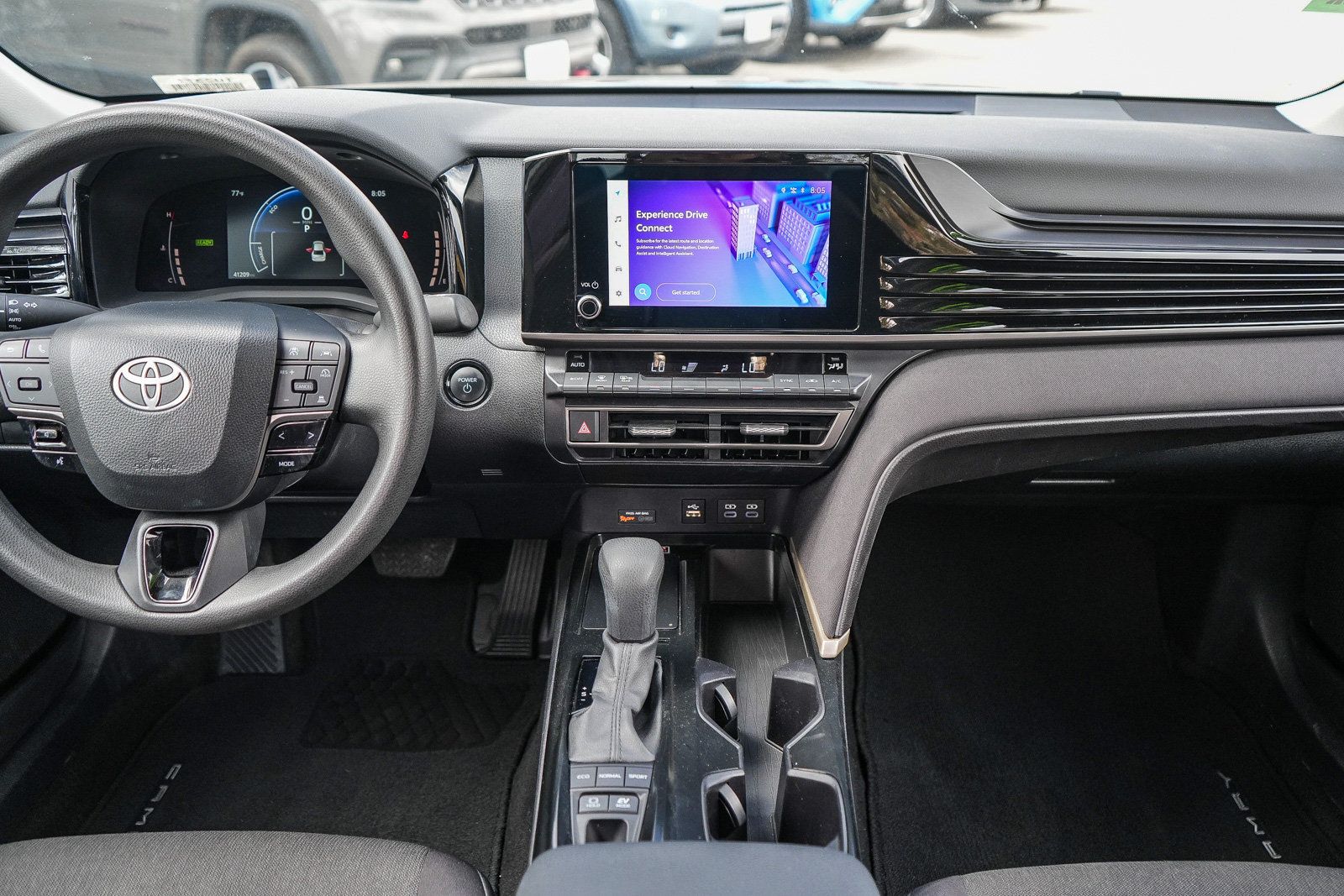 Used 2025 Toyota Camry LE FWD image 13