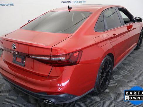 Used 2025 Volkswagen Jetta GLI Autobahn FWD image 42