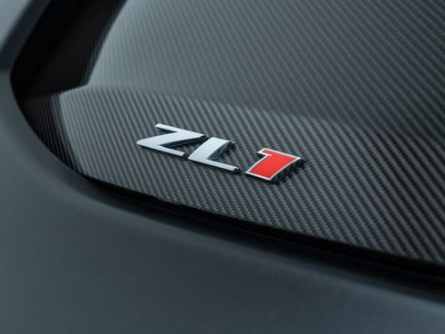 Used 2021 Chevrolet Camaro ZL1 RWD image 23