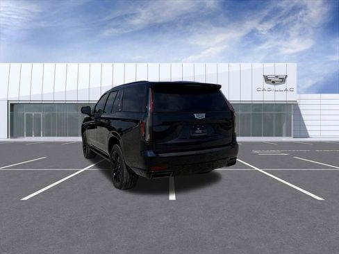 Certified 2024 Cadillac Escalade Sport w/ LPO, ONYX Package AWD/4WD image 11