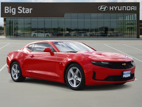 Used 2021 Chevrolet Camaro LT image 6