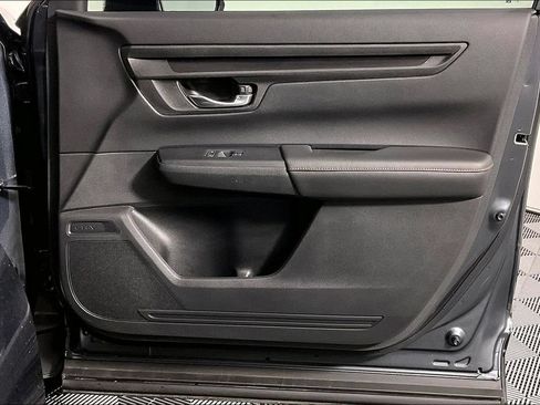 Used 2025 Honda CR-V Sport image 24