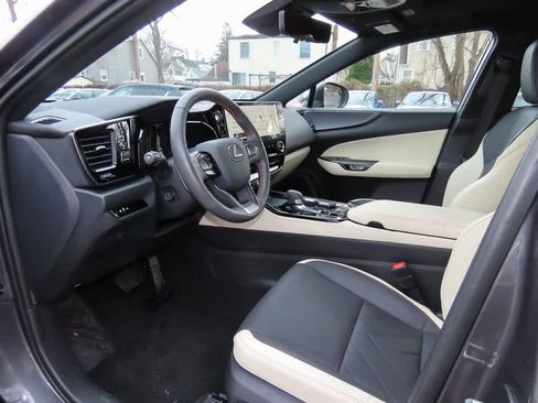 Used 2024 Lexus NX 350 AWD w/ Luxury Package image 2