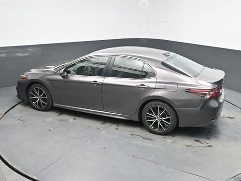 Used 2024 Toyota Camry SE FWD image 30