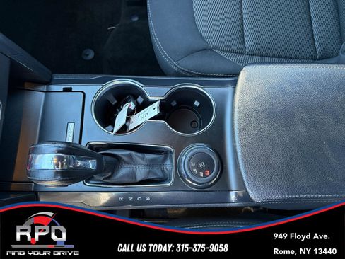 Used 2018 Ford Explorer XLT w/ XLT Technology Feature Bundle image 23