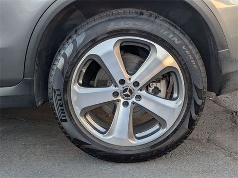 Used 2018 Mercedes-Benz GLC 300 4MATIC Coupe image 12