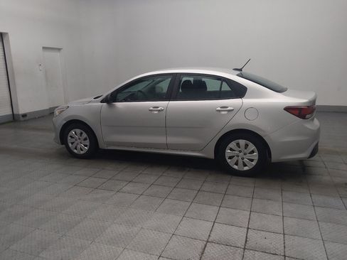 Used 2019 Kia Rio S FWD image 3