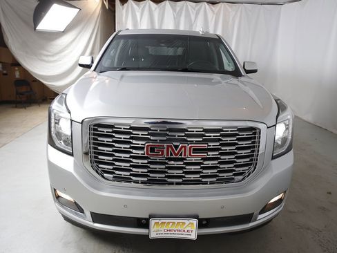 Used 2018 GMC Yukon Denali AWD/4WD image 6