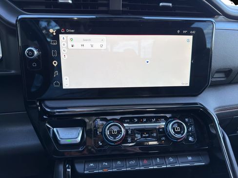 Certified 2022 GMC Sierra 1500 AT4 w/ AT4 Premium Package AWD/4WD image 24