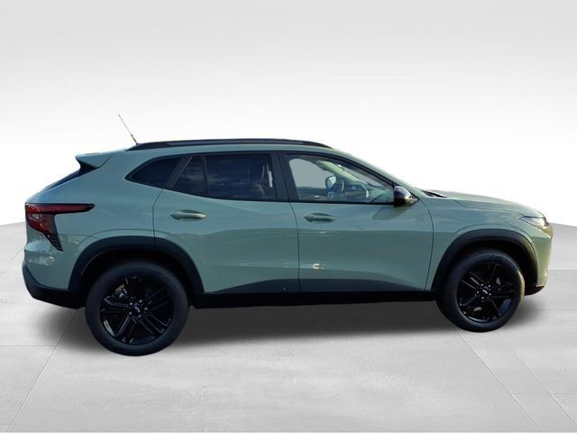 New 2026 Chevrolet Trax ACTIV w/ Sunroof Package FWD image 2