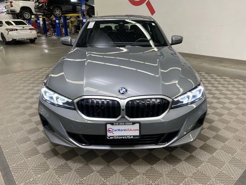 Used 2025 BMW 330i xDrive Sedan image 4