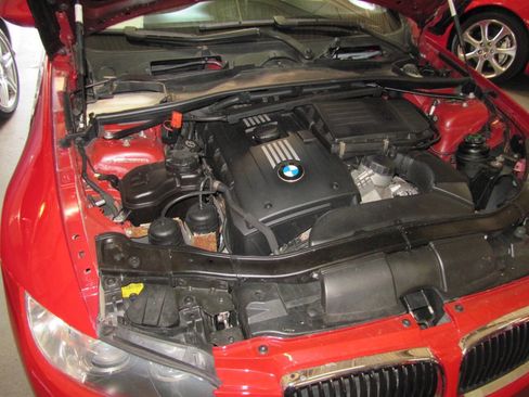 Used 2008 BMW 335i Convertible w/ Premium Pkg RWD image 23