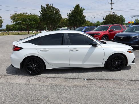 Used 2022 Honda Civic Sport image 3