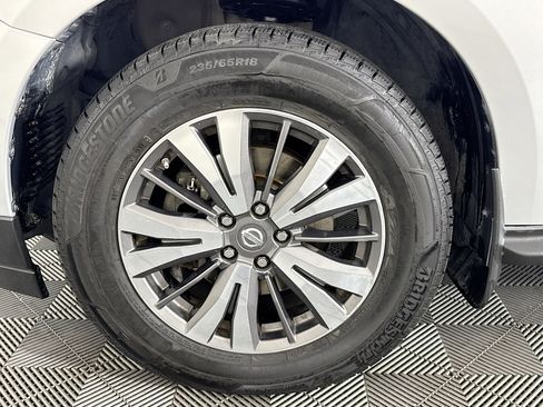 Used 2017 Nissan Pathfinder SL image 37