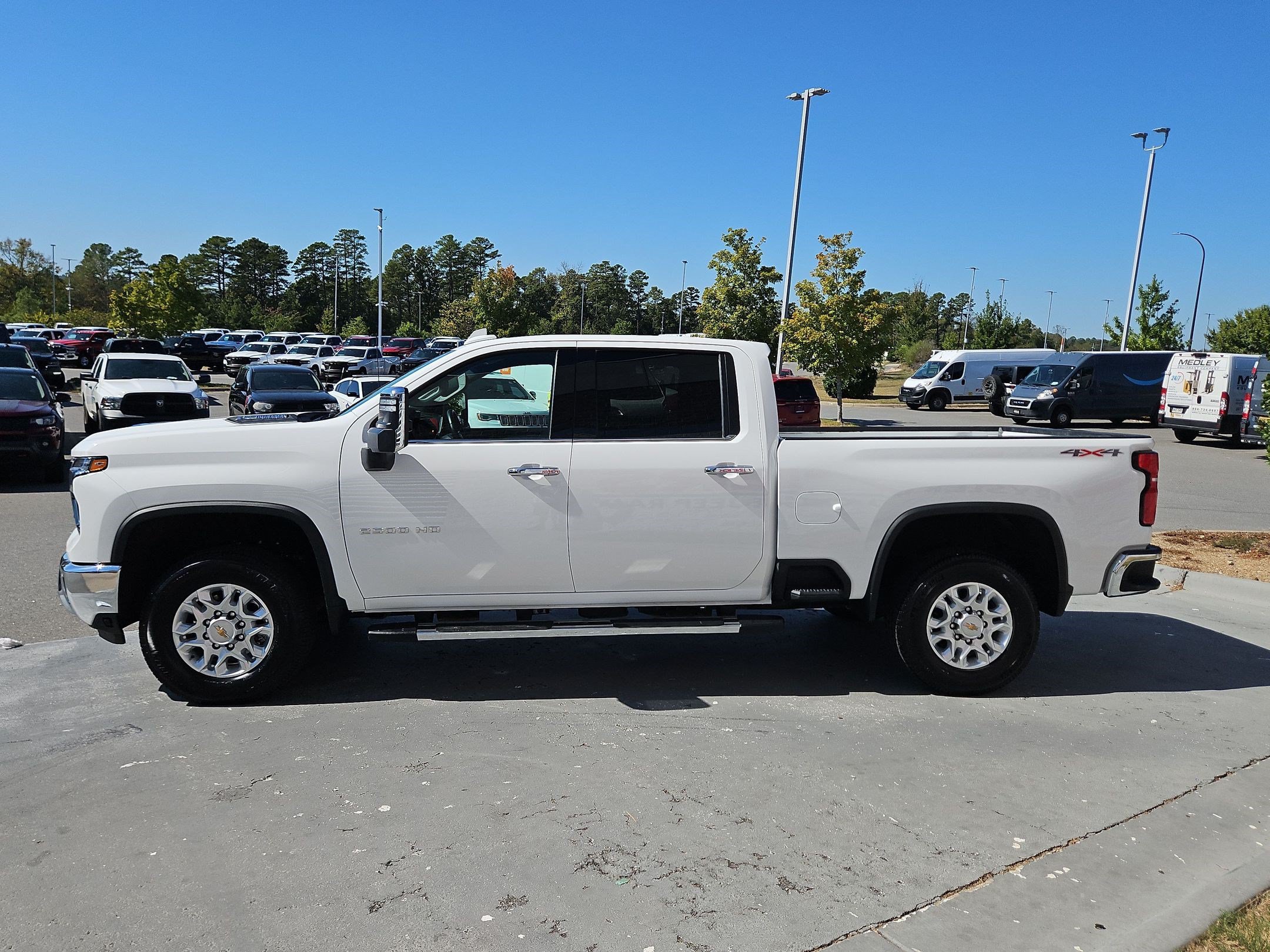 Used 2026 Chevrolet Silverado 2500 LTZ AWD/4WD image 4