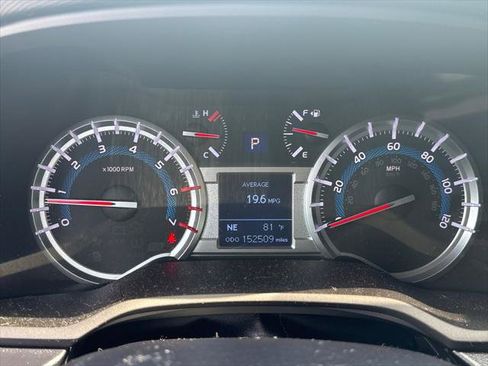 Used 2015 Toyota 4Runner Trail AWD/4WD image 17