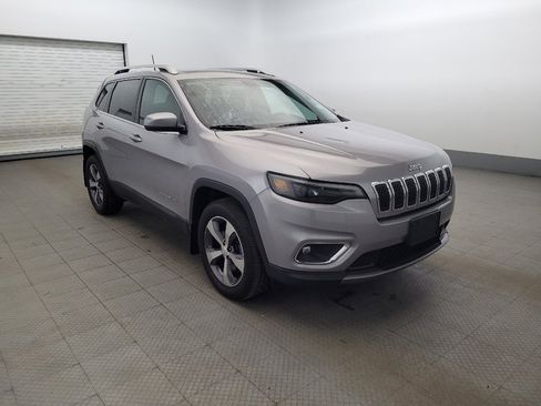 Used 2019 Jeep Cherokee Limited AWD/4WD image 13