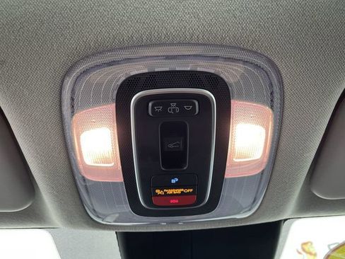 Used 2024 Hyundai Elantra Limited image 25