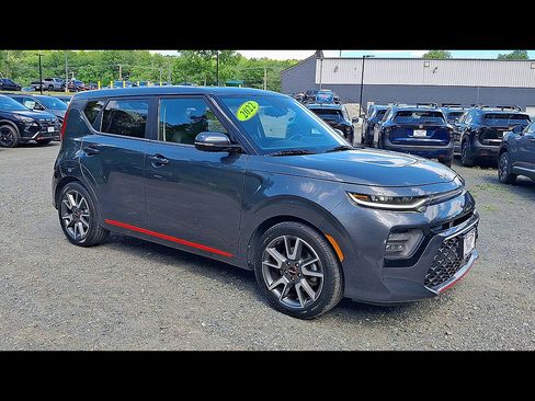 Used 2022 Kia Soul Turbo FWD image 2