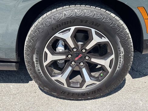 Used 2026 GMC Yukon XL AT4 Ultimate AWD/4WD image 10