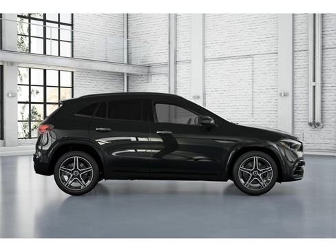 New 2026 Mercedes-Benz GLA 250 4MATIC image 2