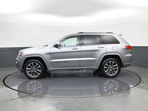 Used 2018 Jeep Grand Cherokee Overland AWD/4WD image 8