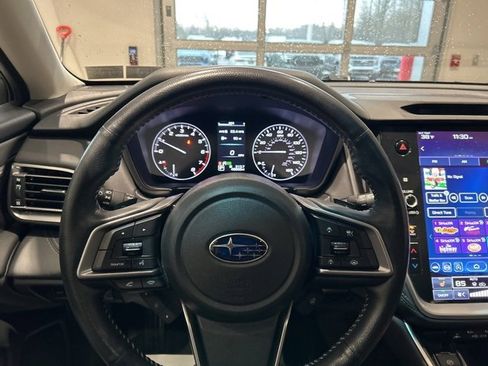 Used 2022 Subaru Outback Limited image 11
