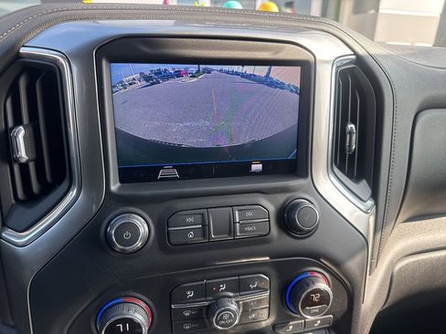 Used 2021 Chevrolet Silverado 1500 LT image 17