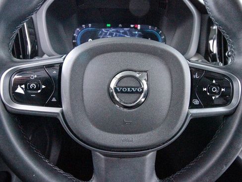 Certified 2025 Volvo XC60 B5 Plus image 18