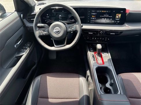 New 2025 Nissan Kicks SR w/ SR Premium Package image 16
