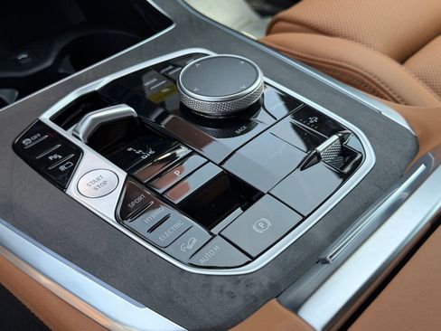 New 2026 BMW X5 xDrive50e AWD/4WD image 28