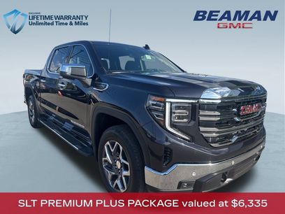 New 2025 GMC Sierra 1500 SLT w/ SLT Premium Plus Package