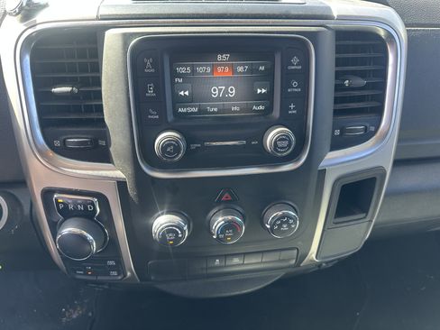 Used 2019 RAM 1500 Classic SLT AWD/4WD image 17