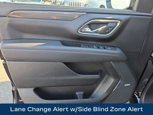 Used 2023 GMC Yukon AT4 image 16