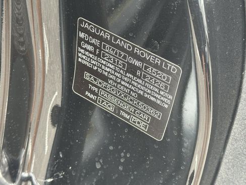 Used 2018 Jaguar F-TYPE 400 Sport RWD image 38