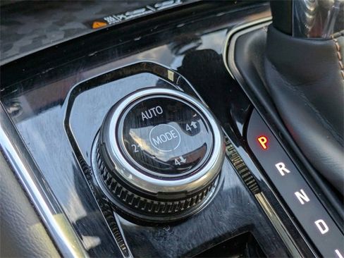 Used 2024 GMC Canyon AT4 w/ AT4 Premium Package image 24