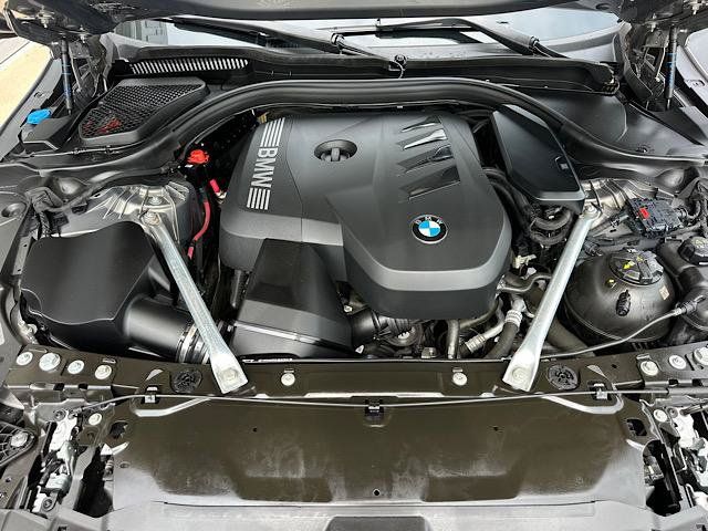 Used 2024 BMW 530i xDrive w/ Premium Package AWD/4WD image 12
