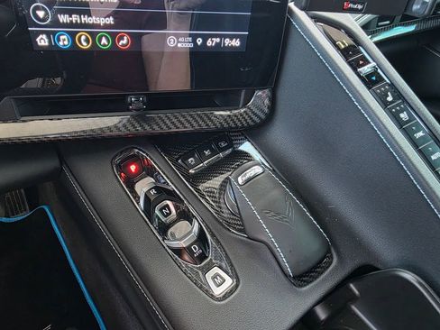 Used 2023 Chevrolet Corvette Stingray Preferred Cpe w/ Z51 Performance Package RWD image 19