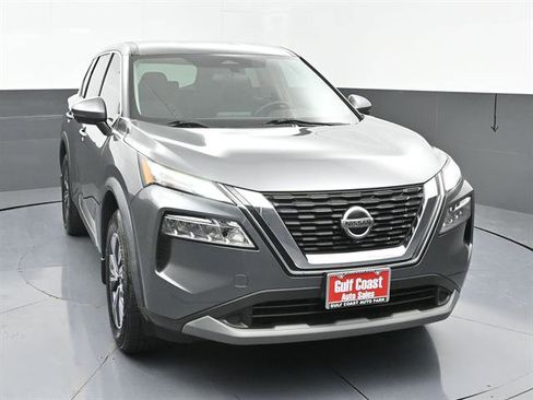 Used 2021 Nissan Rogue SV FWD image 3